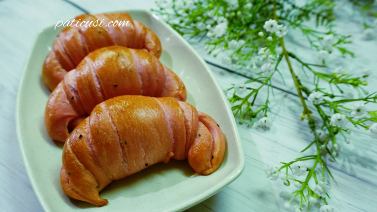 Bánh con cua/ bánh sừng trâu với thanh long