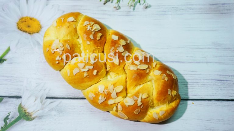 Bánh mì kem bơ